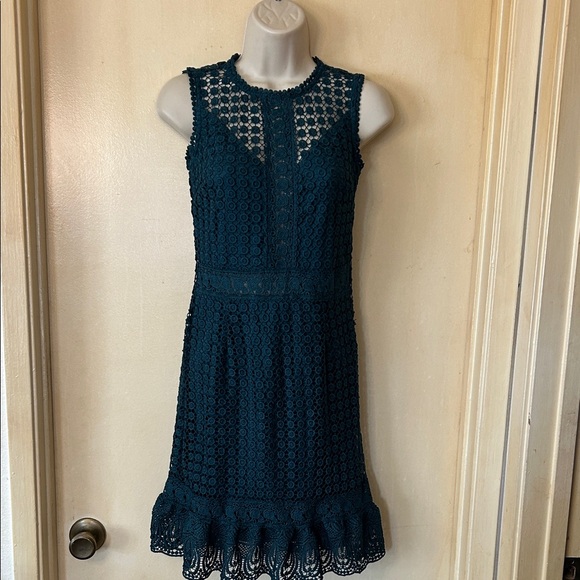 Rosie Harlow Teal Lace Mini Dress size XS Juniors - Picture 1 of 11